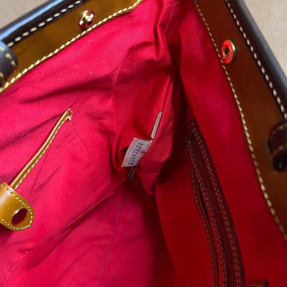 Vintage Dooney Bourke 1975 Signature Vanessa
Coated Nylon Large Tote Bag EUC - Picture 10 of 16